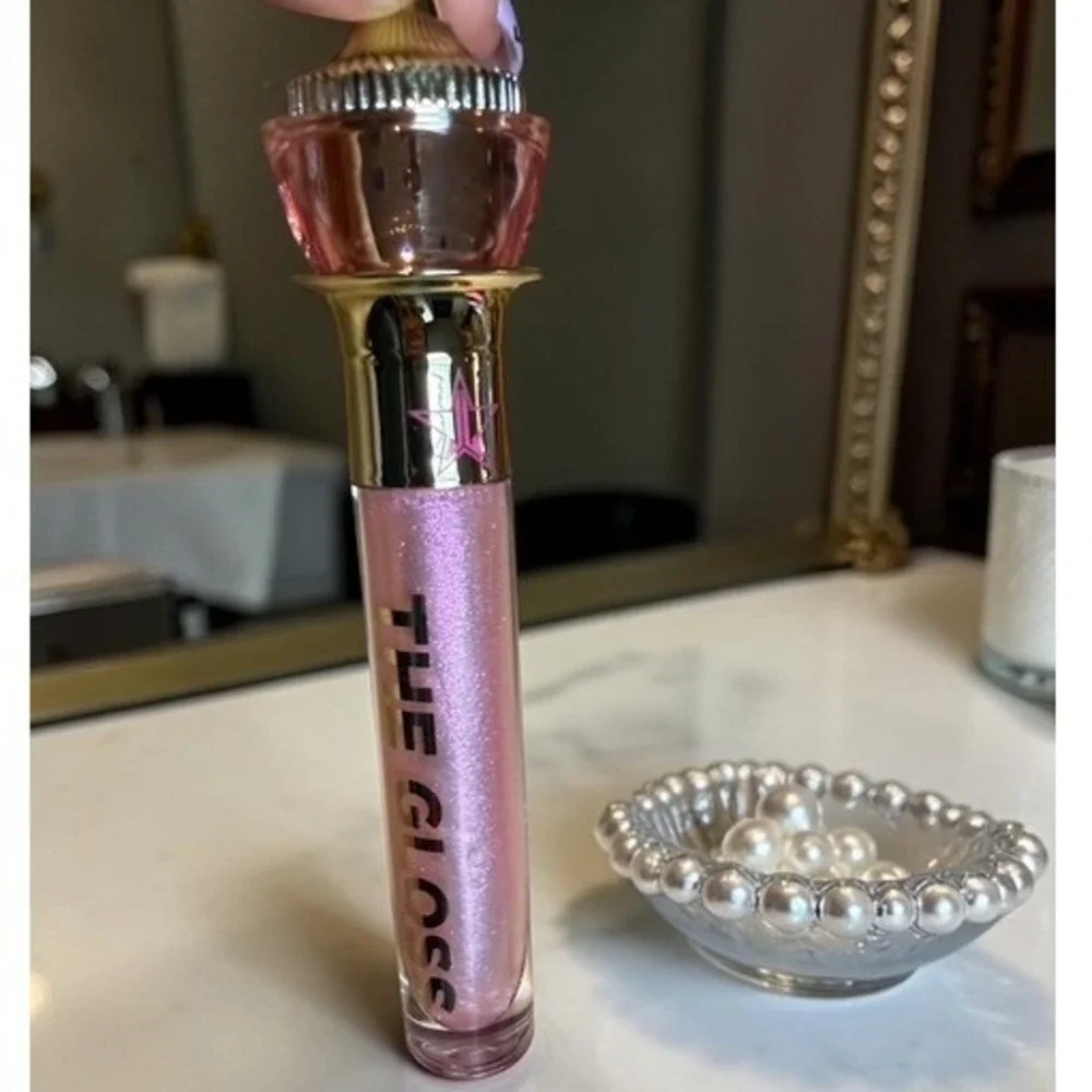 Jeffree Star Cosmetics - 